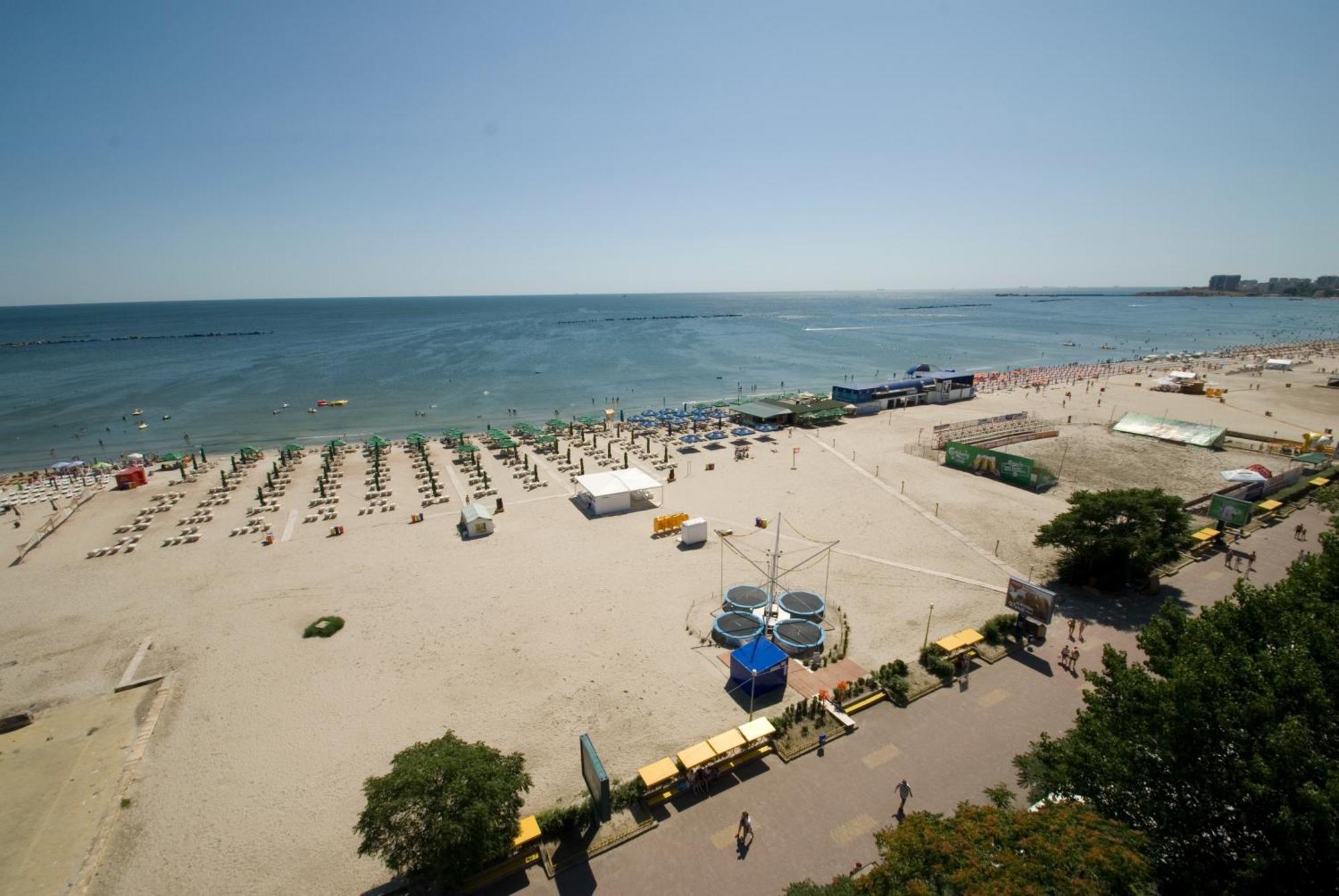 Hotel Pescarus Mamaia Bagian luar foto