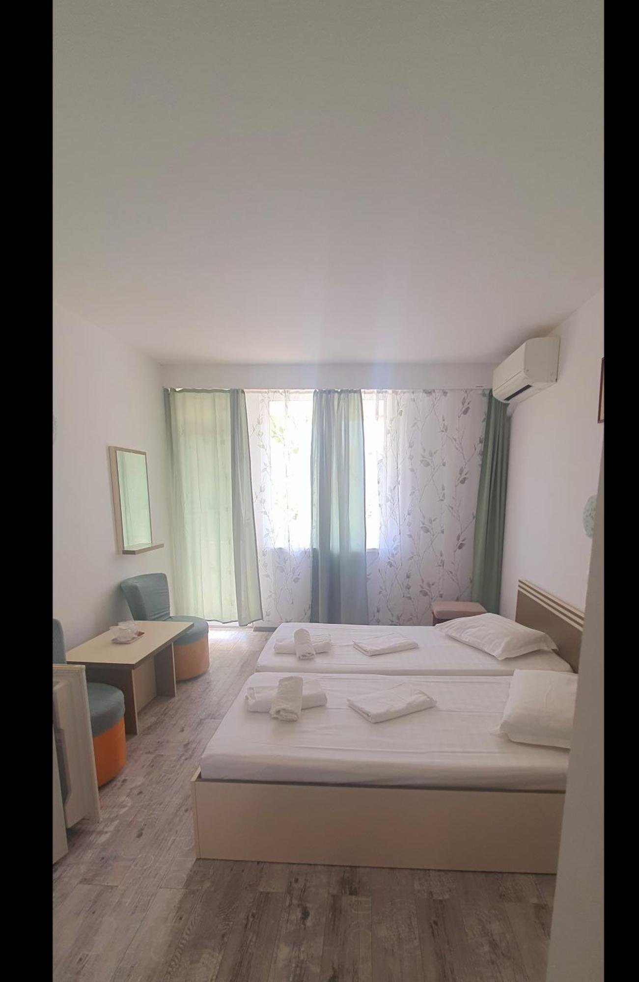 Hotel Pescarus Mamaia Bagian luar foto